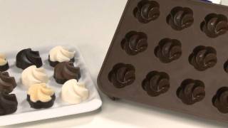 Video de uso Moldes de chocolate Delícia Silicone [upl. by Eintihw]