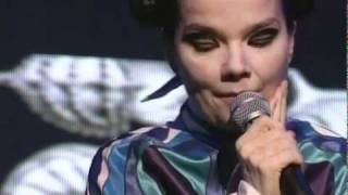 Bjork・Björk【Hyperballad】Live in JAPAN [upl. by Grosmark871]